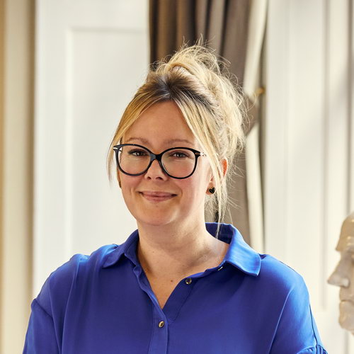 Hannah Mitchell Headshot